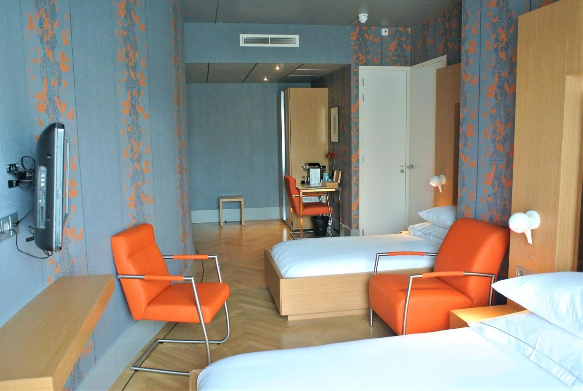 Amadi Park Hotel Amsterdam Exterior photo